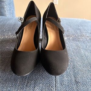 Women’s Black Mary Jane Heels with Adjustable Strap